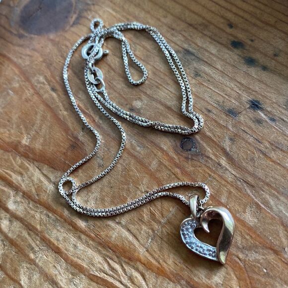 💛 10k Yellow Gold Plated 925 Diamond Heart Necklace - Picture 4 of 6